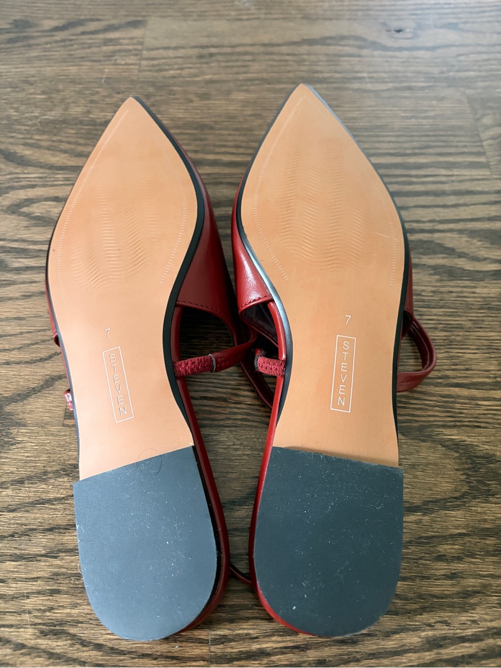 NWOT Steven Red Pointed Slingbacks - Picture 3 of 3